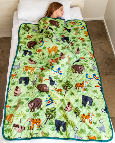 kids weighted blanket in dark green#color_Jungle-Green